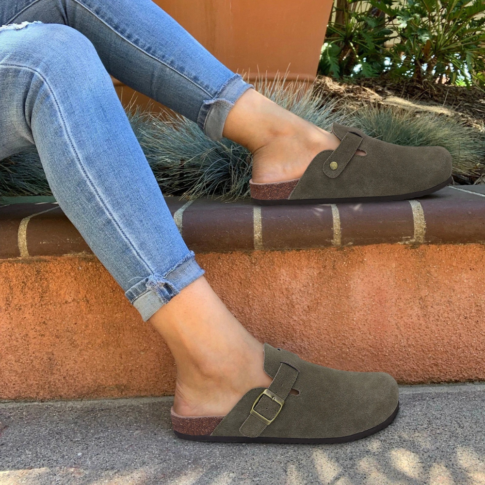 Adjustable Buckle Mule Slippers for Women – Cozy & Versatile Comfort