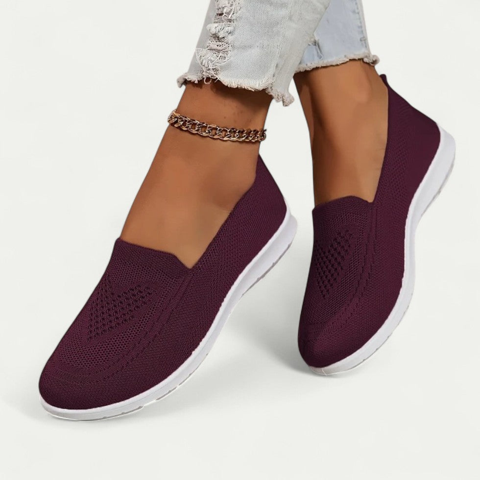 Breathable Slip-On Walking Shoes for Women – Effortless Comfort & Style
