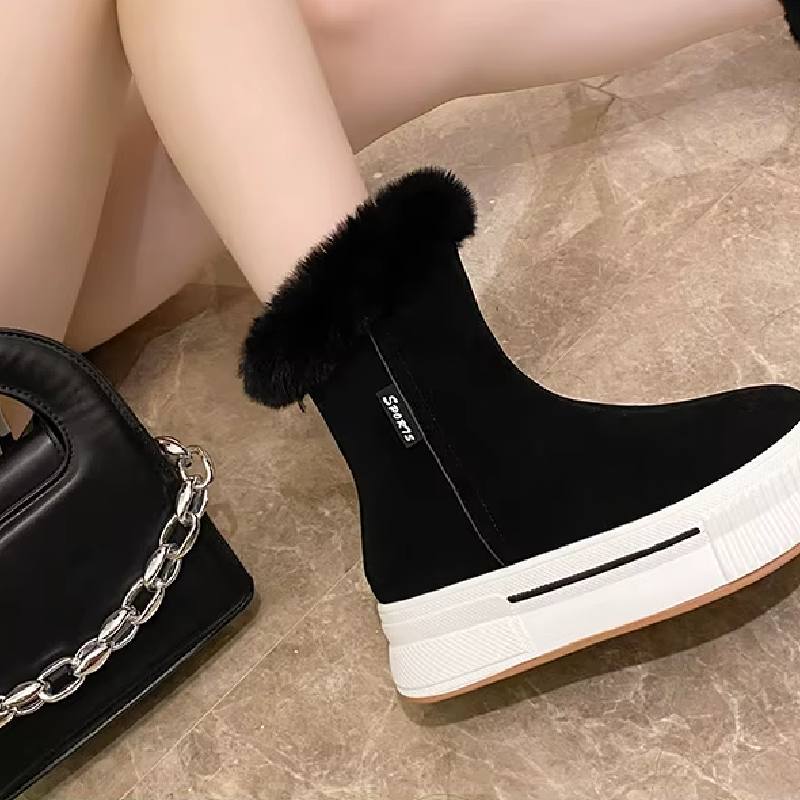 British Style Short Boots for Men and Women – Chic & Comfortable