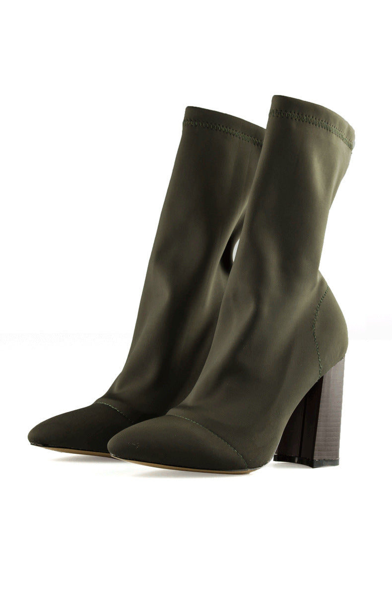 Chunky Heel Chelsea Boots for Women – Stylish & Comfortable Black Design