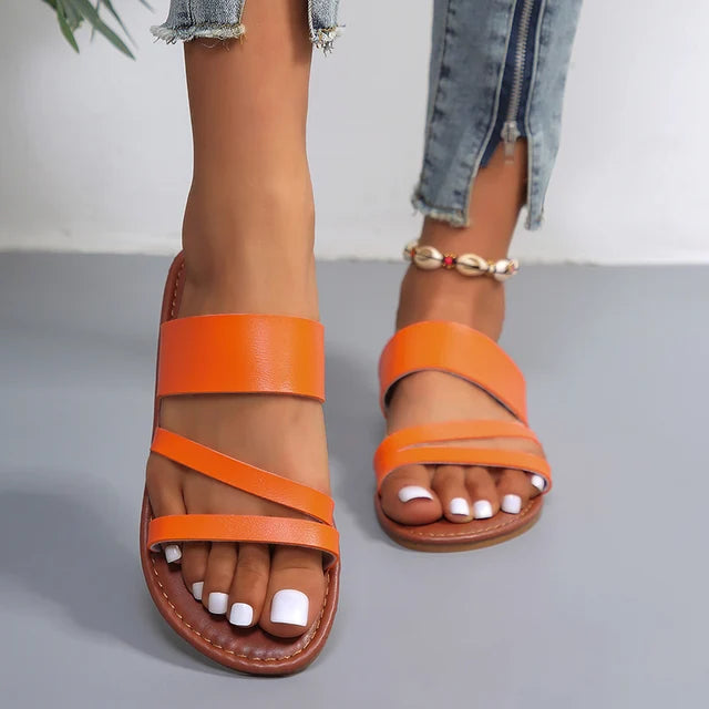 Comfortable Beach Slippers for Women – Stylish & Lightweight Flip Flops