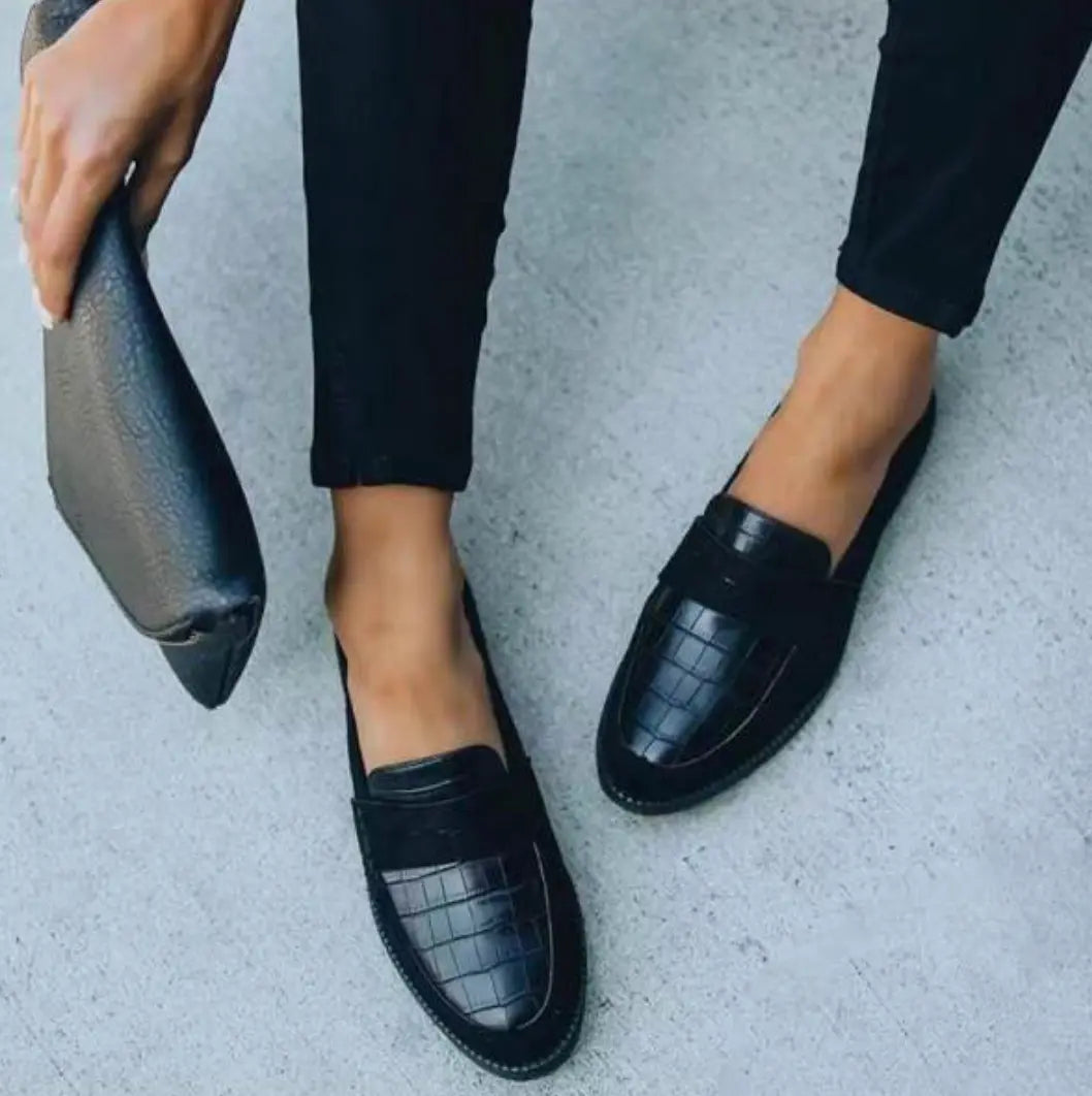 Croc-Embossed Slip-On Loafers for Women β Chic & Comfortable