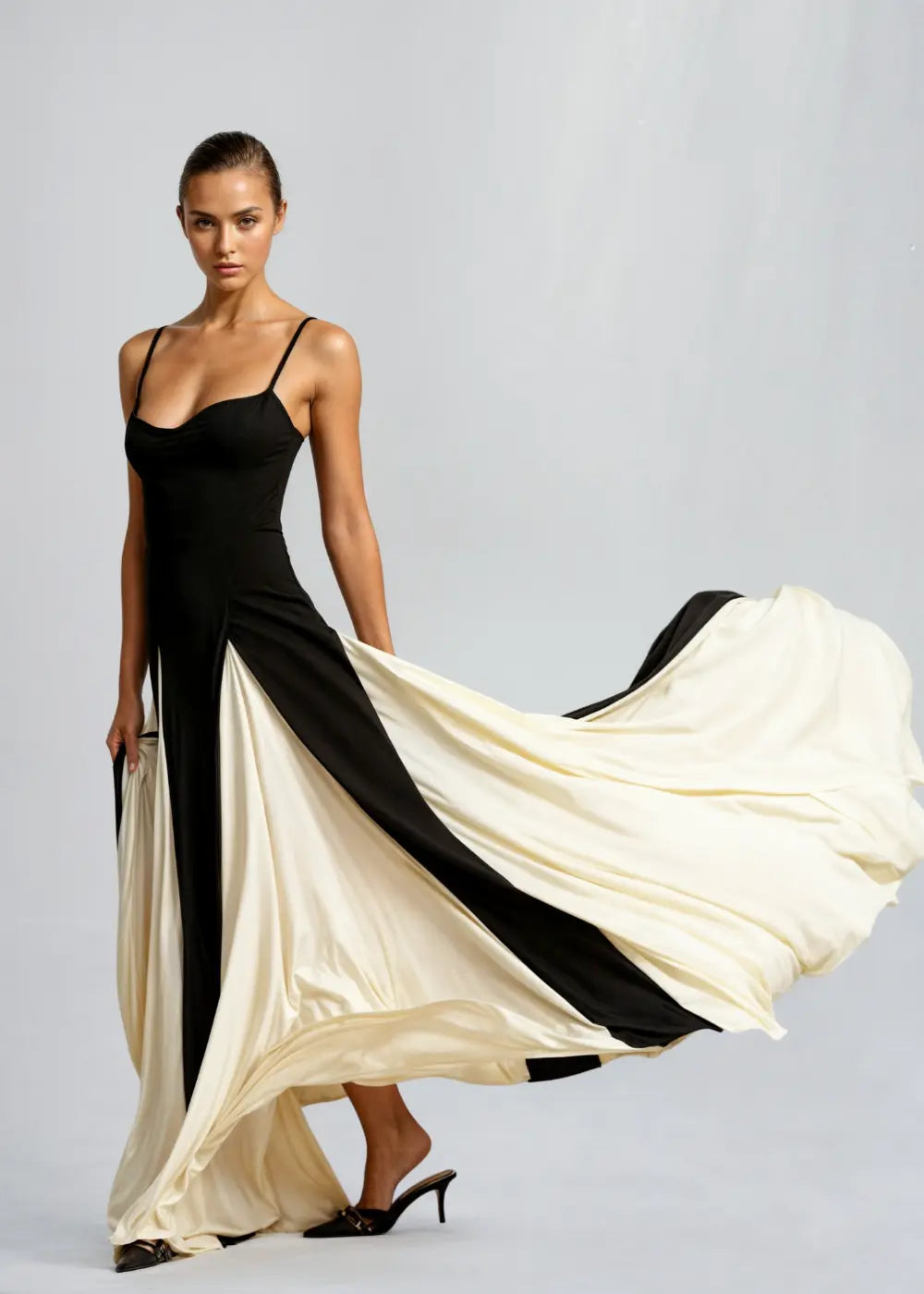 Elegant Maxi Dress for Women – Graceful & Flowing 5