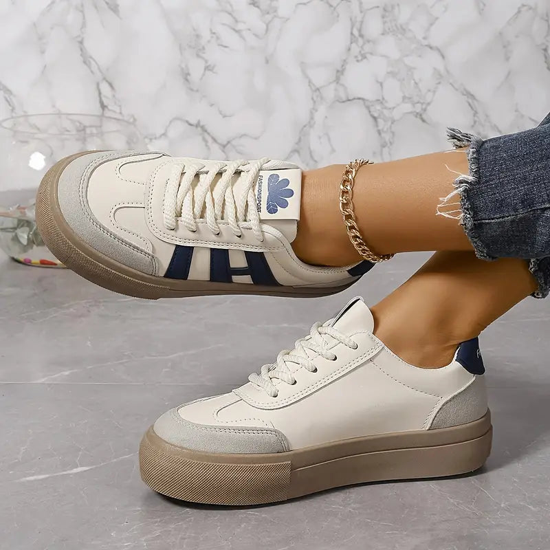 Lightweight Low-Top Sneakers for Women – Trendy & Comfortable