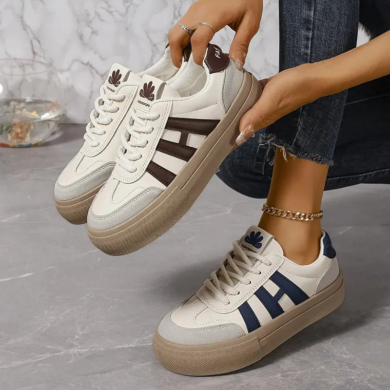 Lightweight Low-Top Sneakers for Women – Trendy & Comfortable