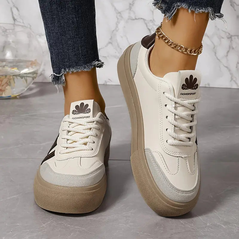 Lightweight Low-Top Sneakers for Women – Trendy & Comfortable