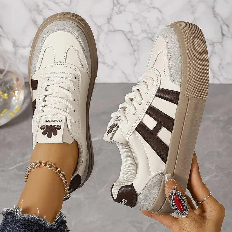 Lightweight Low-Top Sneakers for Women – Trendy & Comfortable