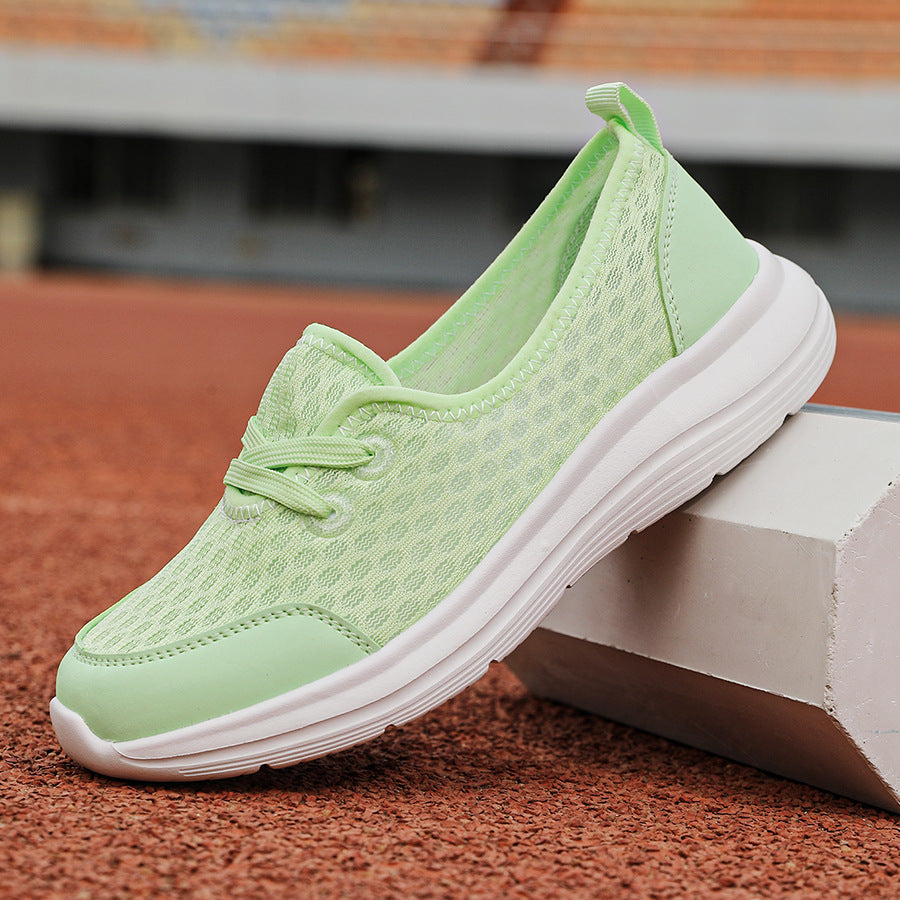 Lightweight Walking Shoes for Women – Comfortable & Versatile Slip-On Design