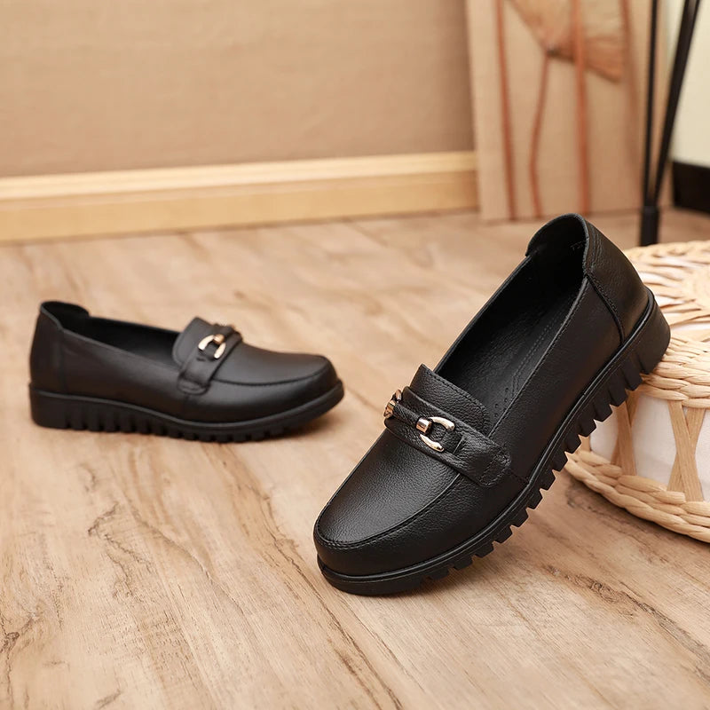 Round Toe Black Ballet Flats for Women – Stylish & Comfortable Everyday Wear