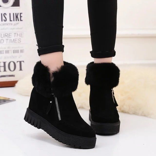Short Winter Boots for Women – Stylish & Comfortable with Integrated Heel