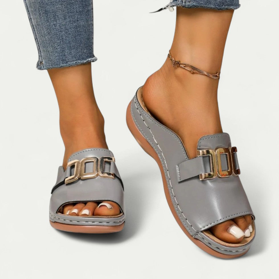 Slip-On Orthopedic Sandals for Women – Chic Comfort & Versatility