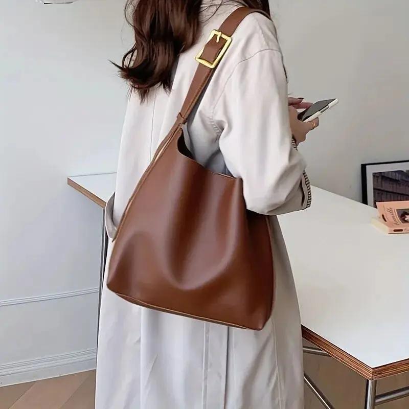 Structured Shoulder Bag for Women – Modern & Versatile Design-Caliboot