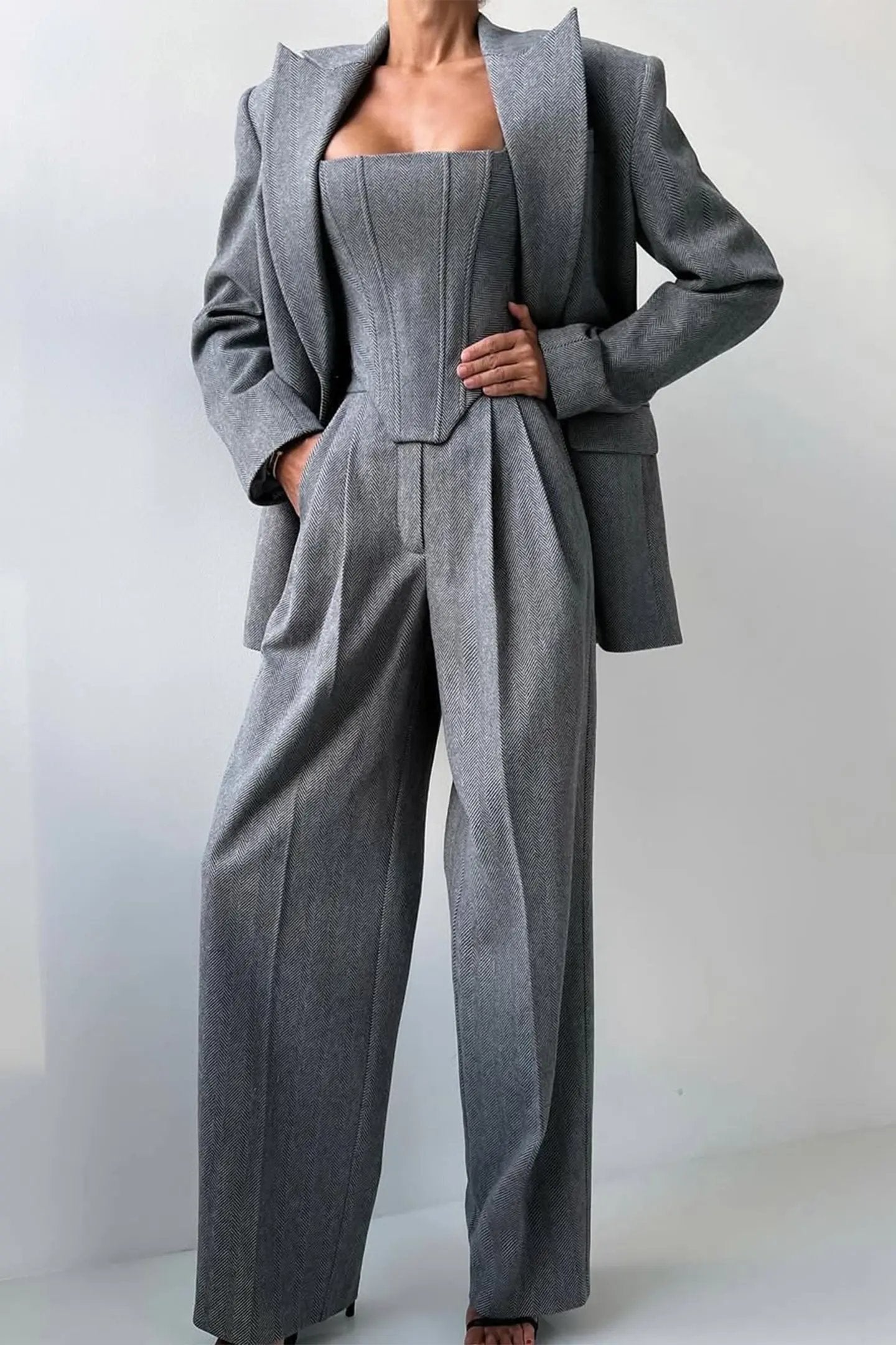 Tailored Three-Piece Suit for Women – Elegant & Sophisticated Pant Suit Set-Caliboot