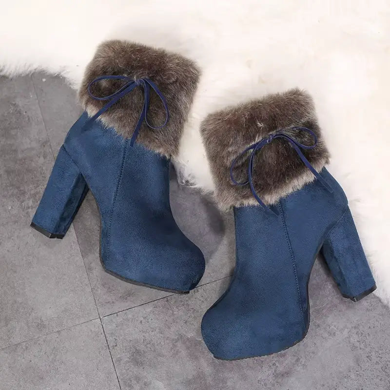 Thick Sole Platform Uggs for Women – Stylish & Cozy Winter Footwear