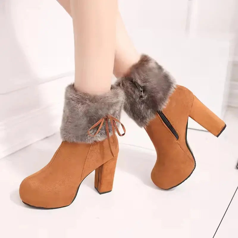 Thick Sole Platform Uggs for Women – Stylish & Cozy Winter Footwear