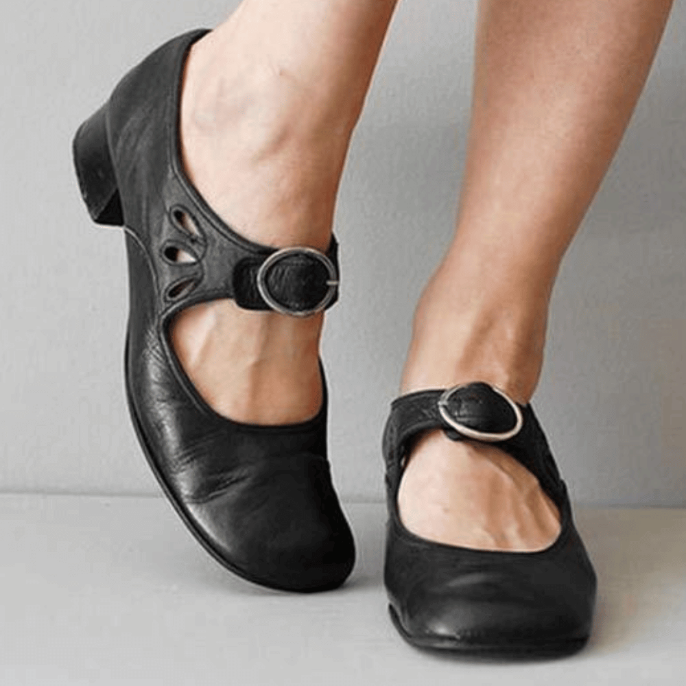 Vintage-Inspired Mary Jane Flats for Women – Elegant & Comfortable Footwear