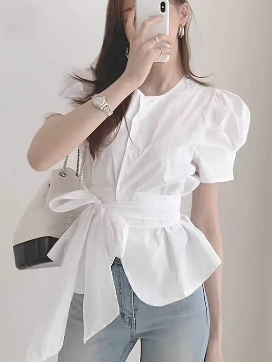 Ulrike -  Blouse Blanche Élégante pour Femmes – Flatteuse & Légère