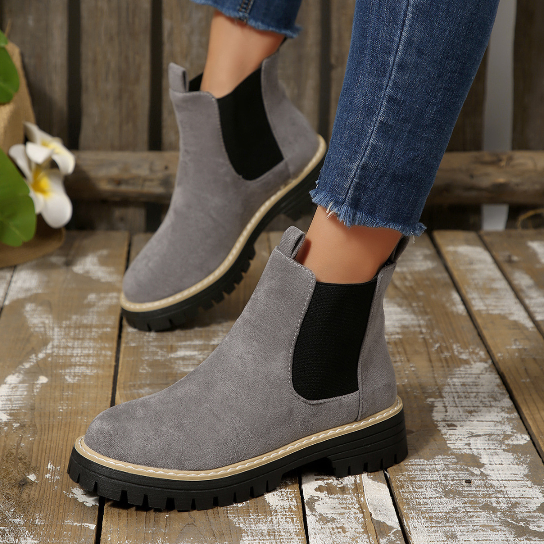 Women's Chelsea Boots – Chunky Lug Sole Ankle Boots with Elastic Side Panels Caliboot