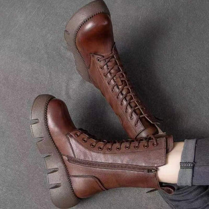Bottes en Cuir Verni au Style Rétro