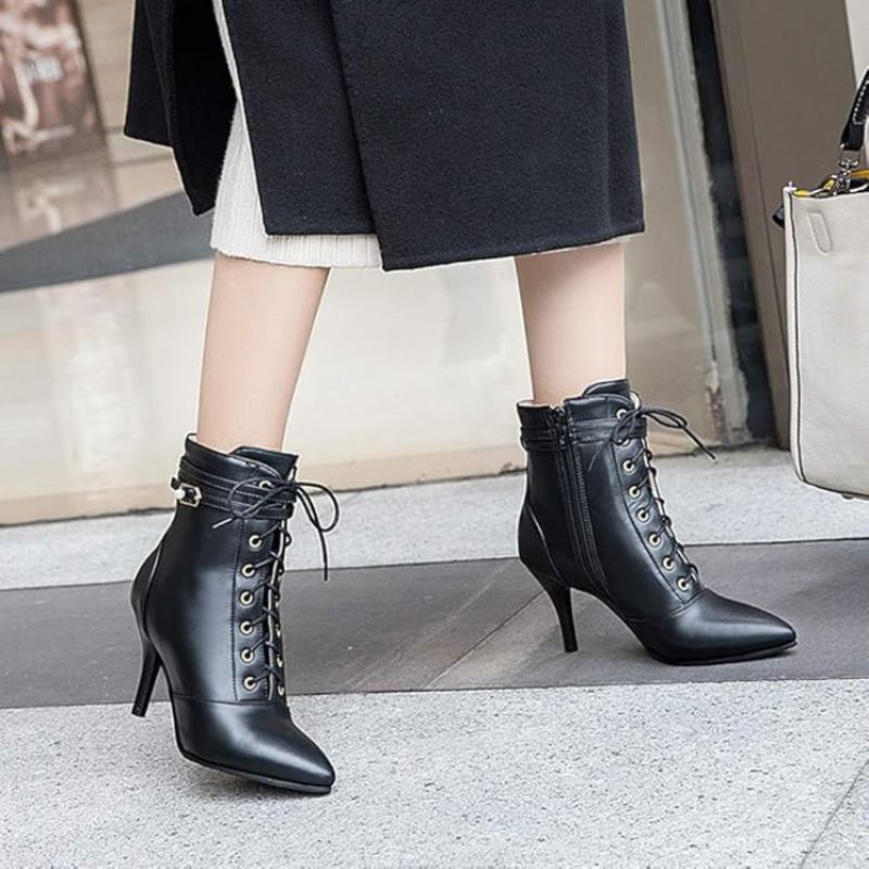 Bottines Élégantes à Talon Aiguille avec Boucle Ceinture
