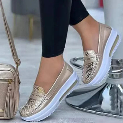 Breathable Slip-On Casual Shoes for Women – Comfortable & Stylish