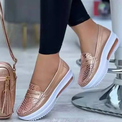 Breathable Slip-On Casual Shoes for Women – Comfortable & Stylish