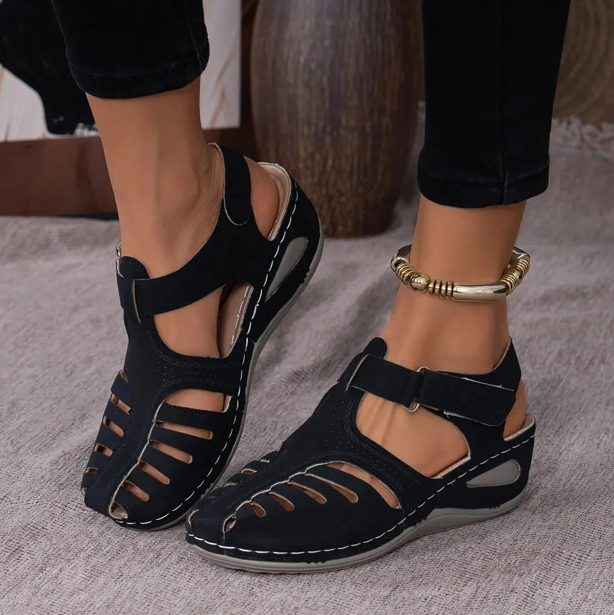 Casual Black Wedge Sandals for Women – Comfortable & Stylish Design