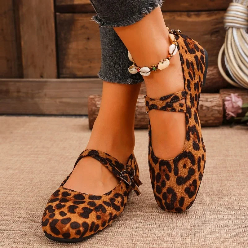 Chic Leopard Print Ballet Flats for Women – Stylish & Comfortable Ballerina Shoes