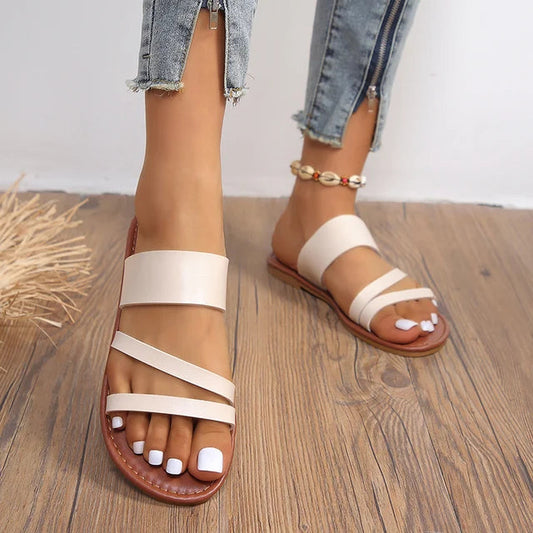 Comfortable Beach Slippers for Women – Stylish & Lightweight Flip Flops