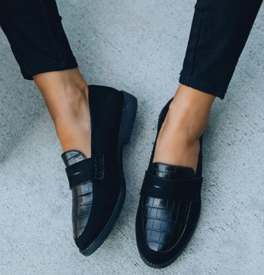 Croc-Embossed Slip-On Loafers for Women – Chic & Comfortable