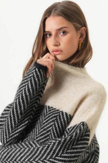 Herringbone Oversized Sweater for Women – Cozy & Stylish Layering-Caliboot
