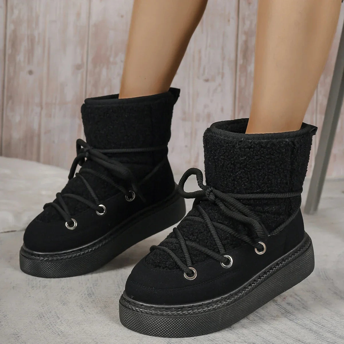 Black / US Women 10.5