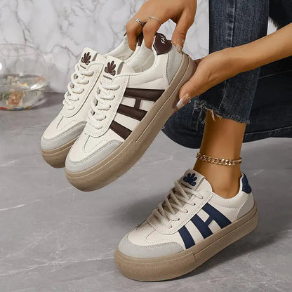 Lightweight Low-Top Sneakers for Women – Trendy & Comfortable