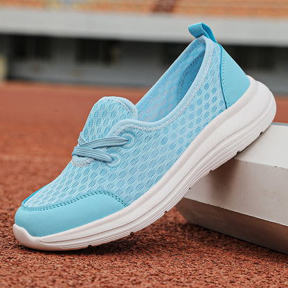 Lightweight Walking Shoes for Women – Comfortable & Versatile Slip-On Design