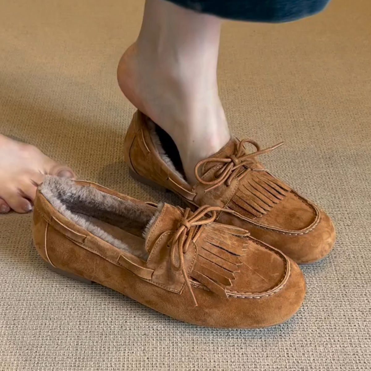 Cozy Fringe Loafers for Women – Warm Lined Comfort & Classic Style