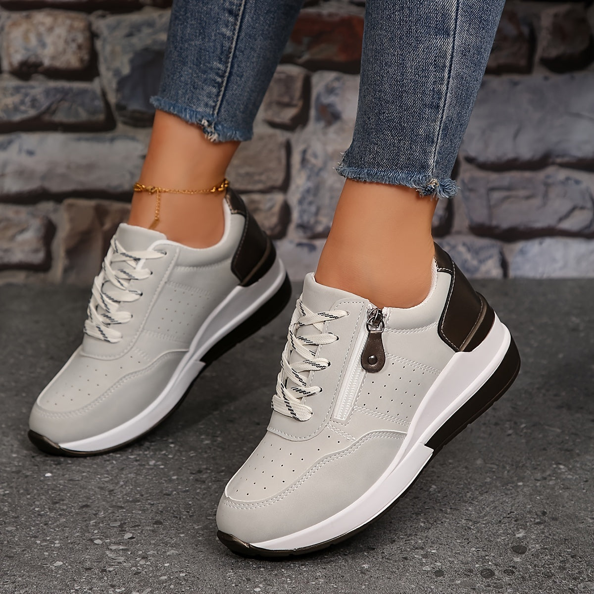 Light Gray / US Women 10.5