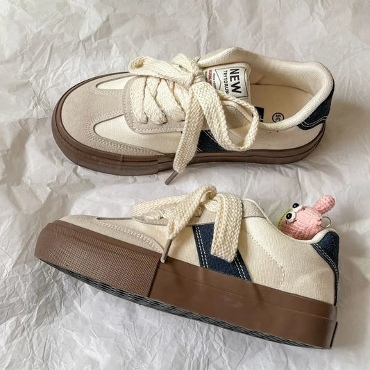 Retro Low-Top Sneakers for Women – Stylish & Comfortable