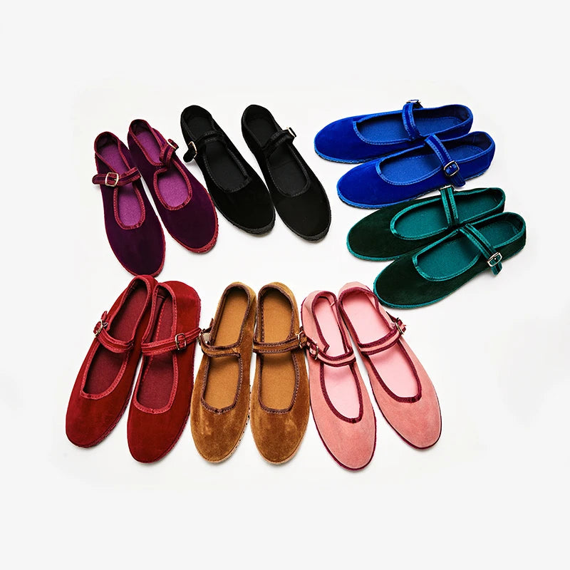 Round Toe Black Ballet Flats for Women – Effortless Style & Comfort
