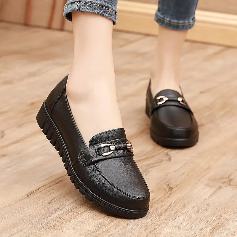 Round Toe Black Ballet Flats for Women – Stylish & Comfortable Everyday Wear
