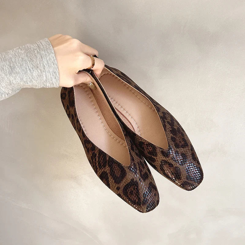 Leopard Vale Leather Flats Caliboot