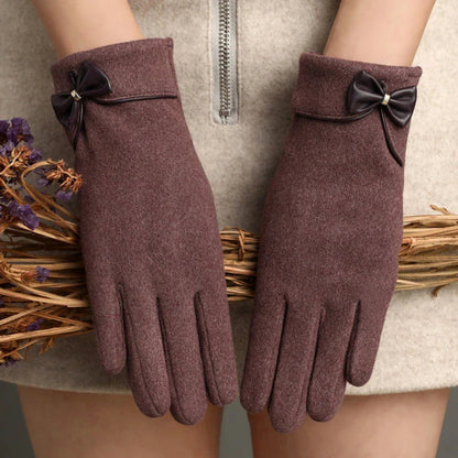 "Velvet Touch" Bow Gloves Caliboot