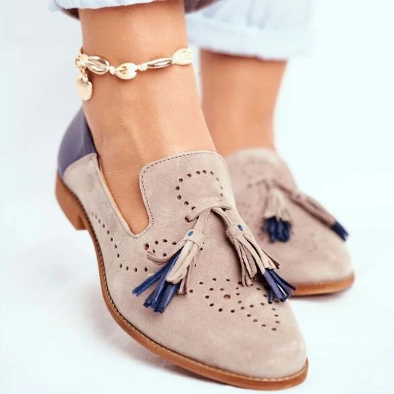 Two-Tone Loafers for Women – Stylish & Comfortable with Playful Tassels