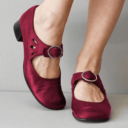 Vintage-Inspired Mary Jane Flats for Women – Elegant & Comfortable Footwear