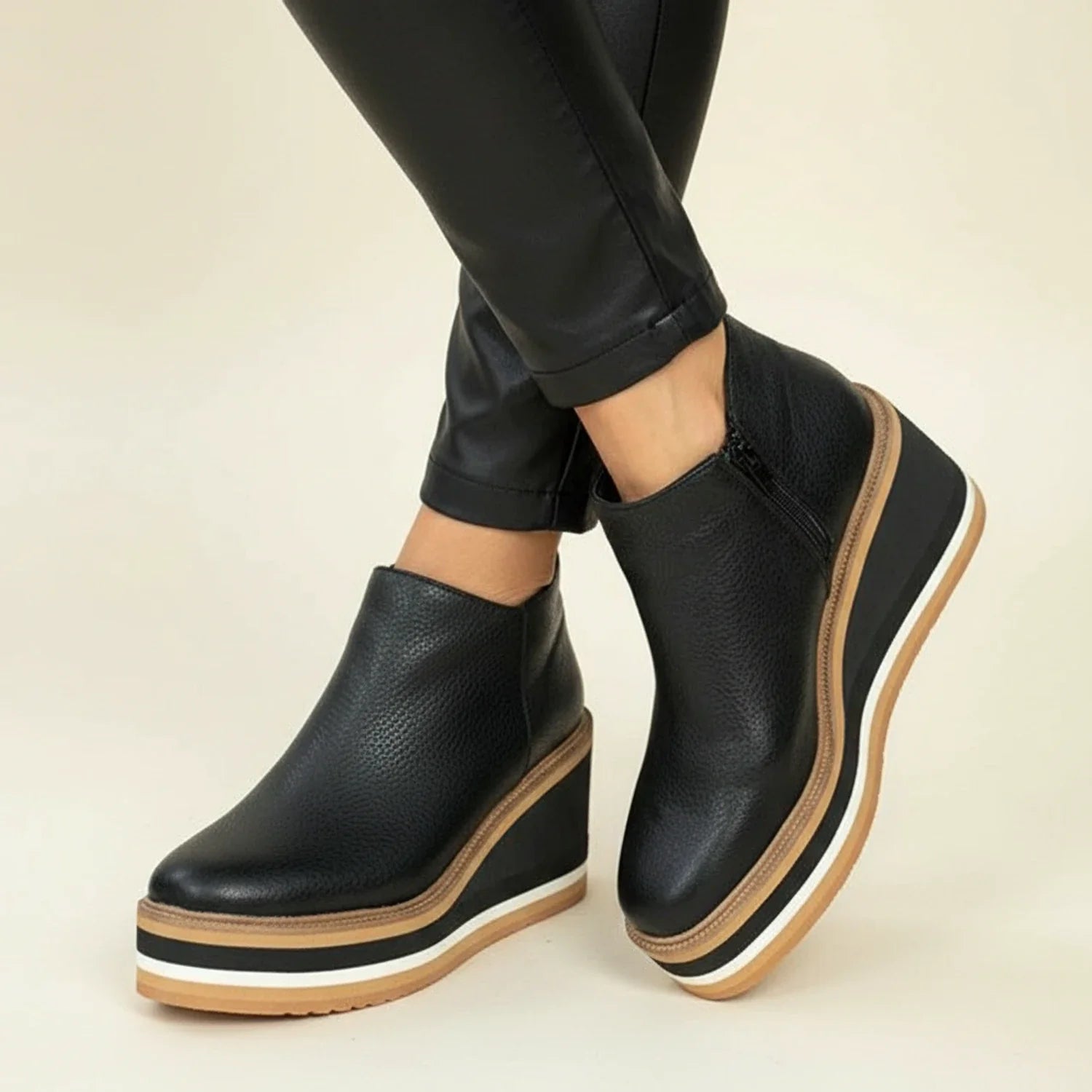 Black / US Women 11 - EU 43